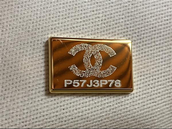 2026127214757596 810